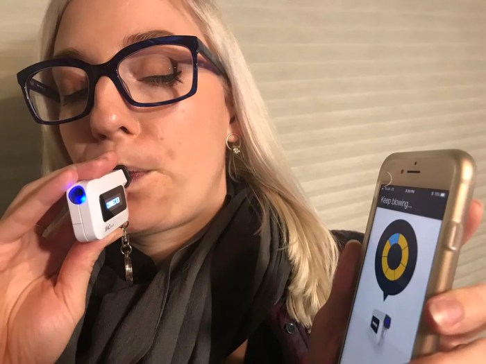 Bactrack breathalyzer offers detailed analysis of how wasted you are