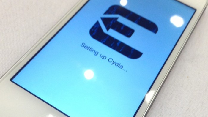 Ios 7 jailbreak may already be in the works