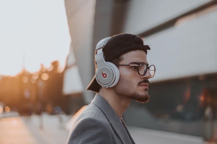 25 beets headphones are sold with good intentions