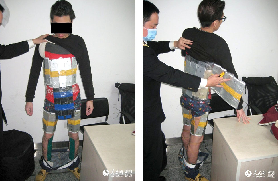 Chinese man pickpockets iphone using a pair of chopsticks