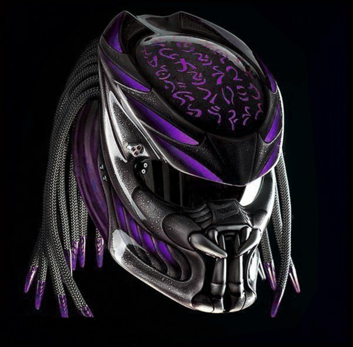Predator motorcycle helmet with laser controlled aimer is a sight to behold