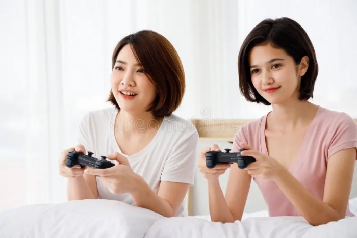 Pay women to play video games with you in china