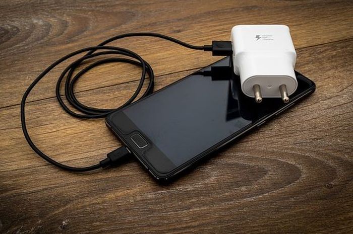 Newly developed microbatteries can recharge phones instantly